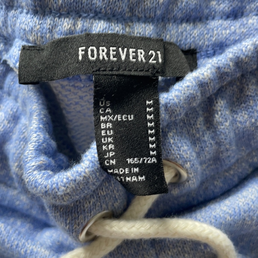 Forever 21 lite blue knit lounge shorts size M - Picture 3 of 4